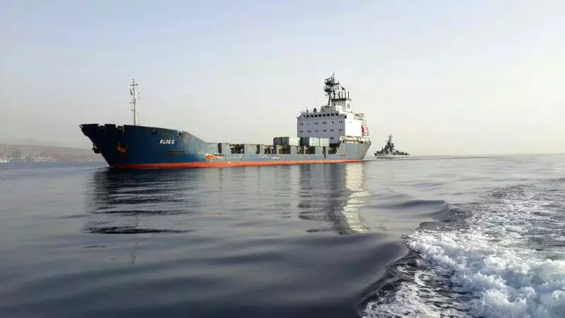 הספינת  KLOS-C בכניסה לנמל אילת