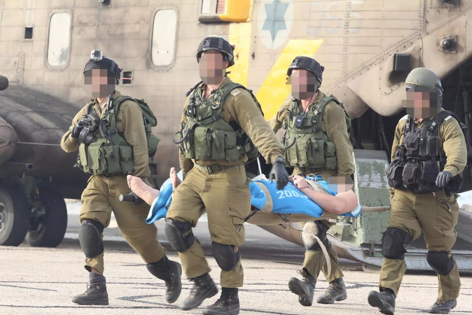 אחד החיילים שנפצעו בפיגוע ברמת הגולן מובל לטיפול בבית החולים רמב"ם