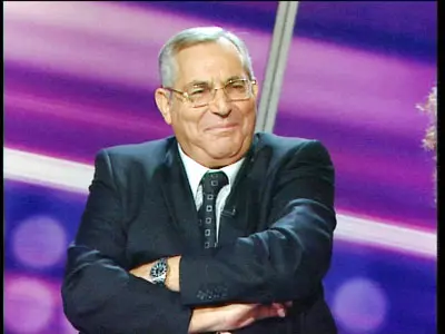 תכיר, מקום 1 בטבלה. קירשנבאום ב'משחק מכור'