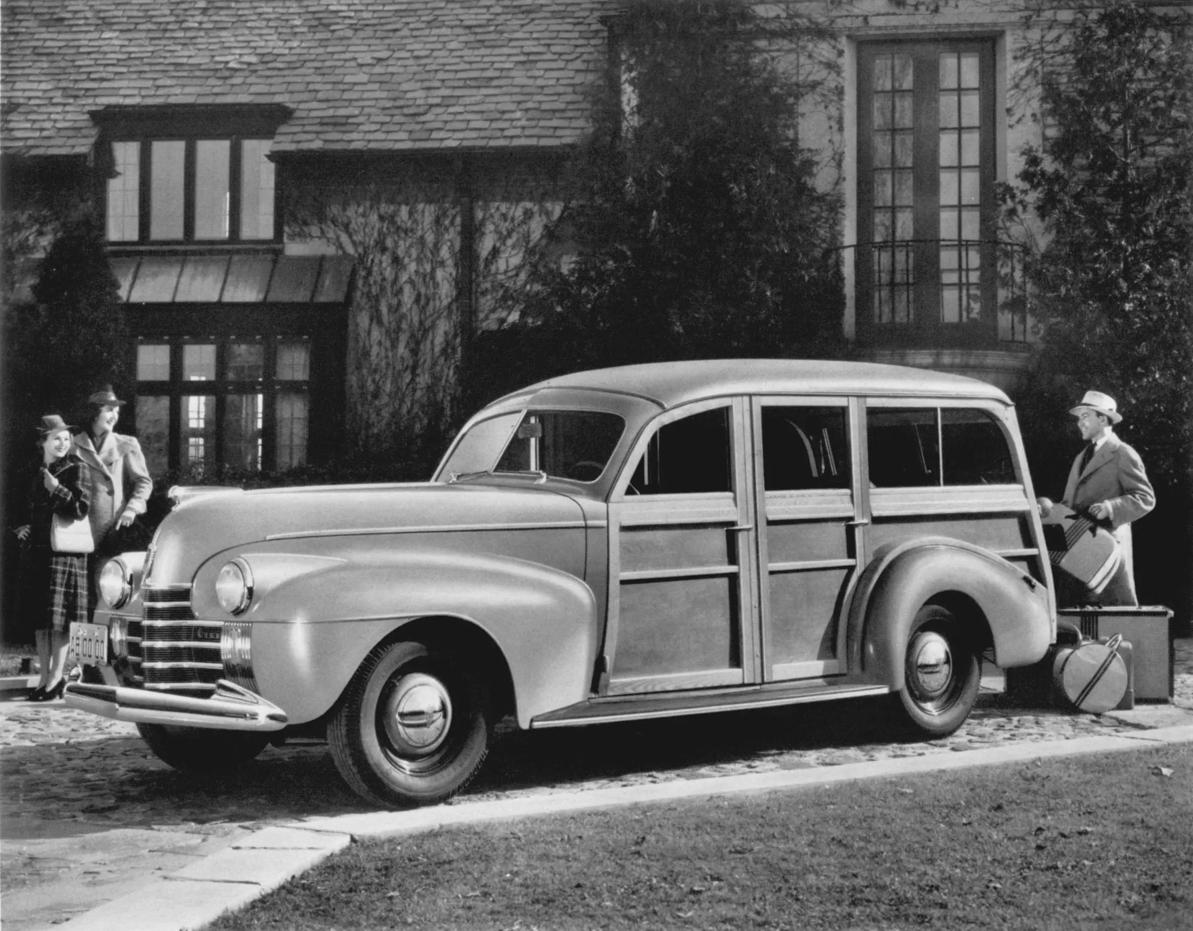 אולדסמוביל היידרה מאטיק 1940. תיבת הילוכים אוטומטית ראשונה בכלי רכב סדרתיים. פותחה יחד עם קדילאק