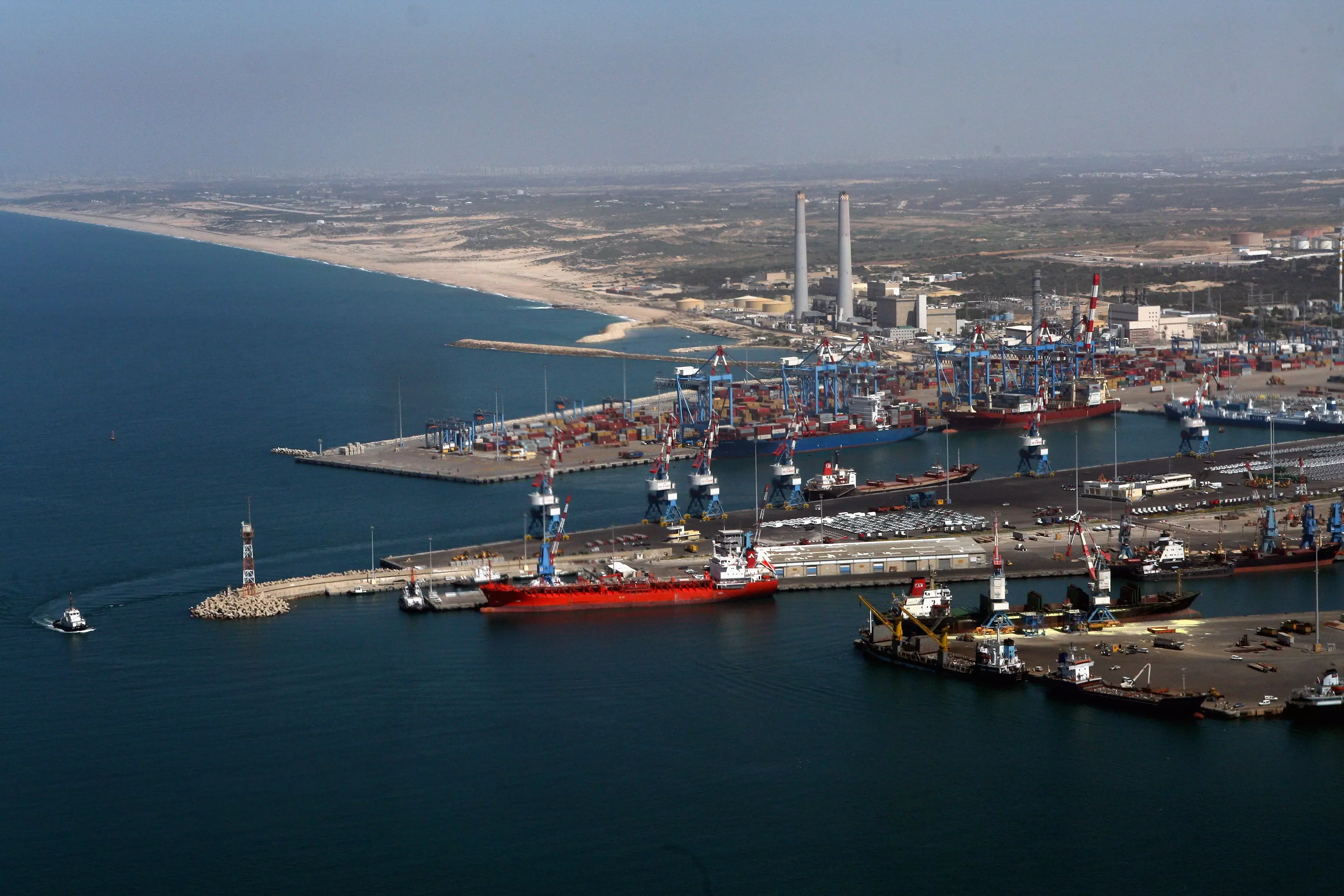 בשלב זה מתנהל עדיין מו"מ בין חנ"י לשתי המתמודדות האחרות במכרז לגבי הקמת נמל המפרץ בחיפה