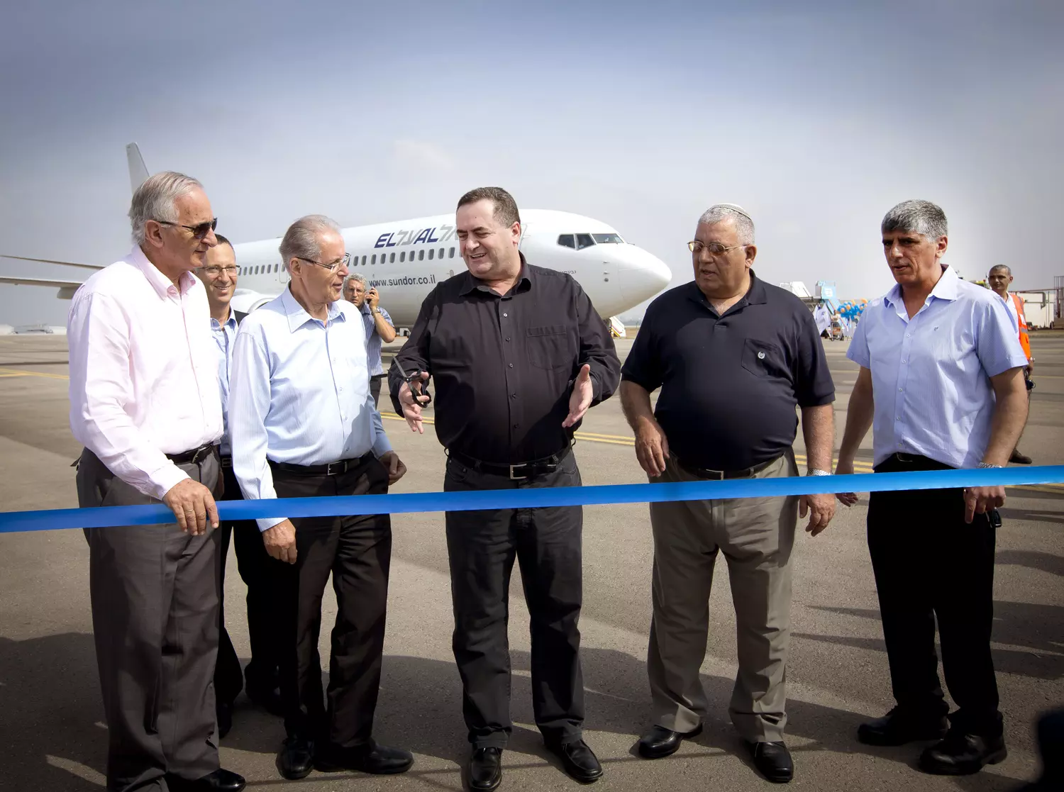 "אין כל סיבה לבטל טיסות". השר כץ בנתב"ג