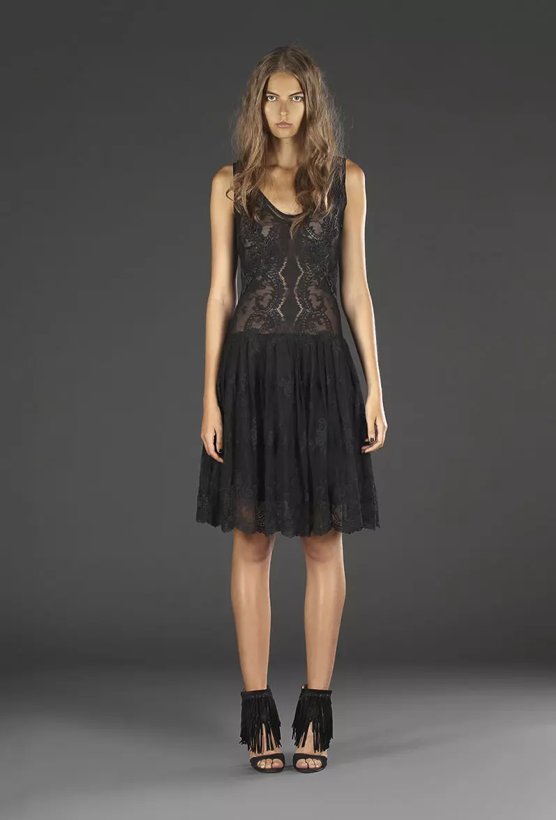 שמלת תחרה של ריפליי, קיץ 2014. מחיר: 799 שקלים (להשיג בחנויות הרשת)