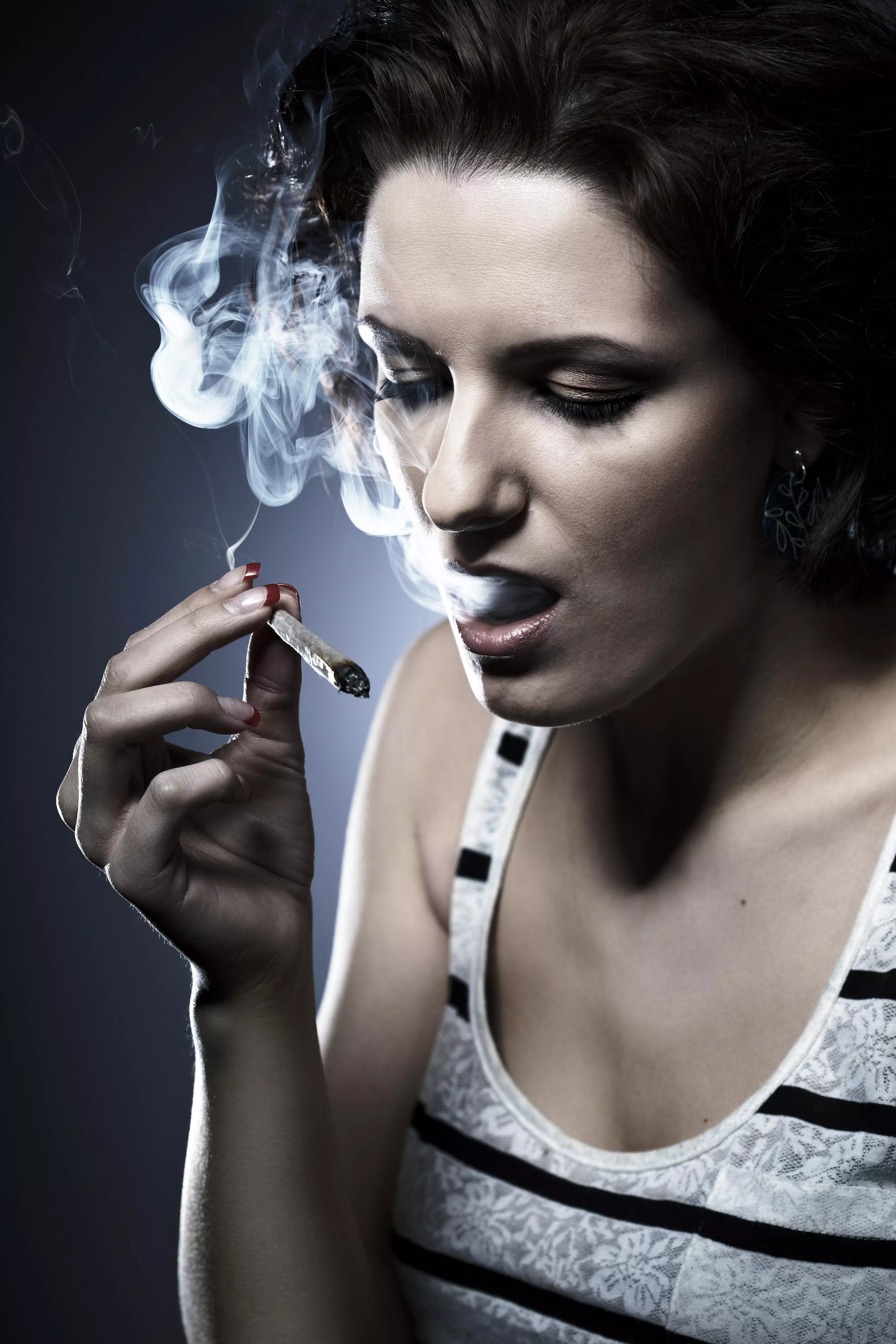 מעשנים, סיגריות, מריחואנה