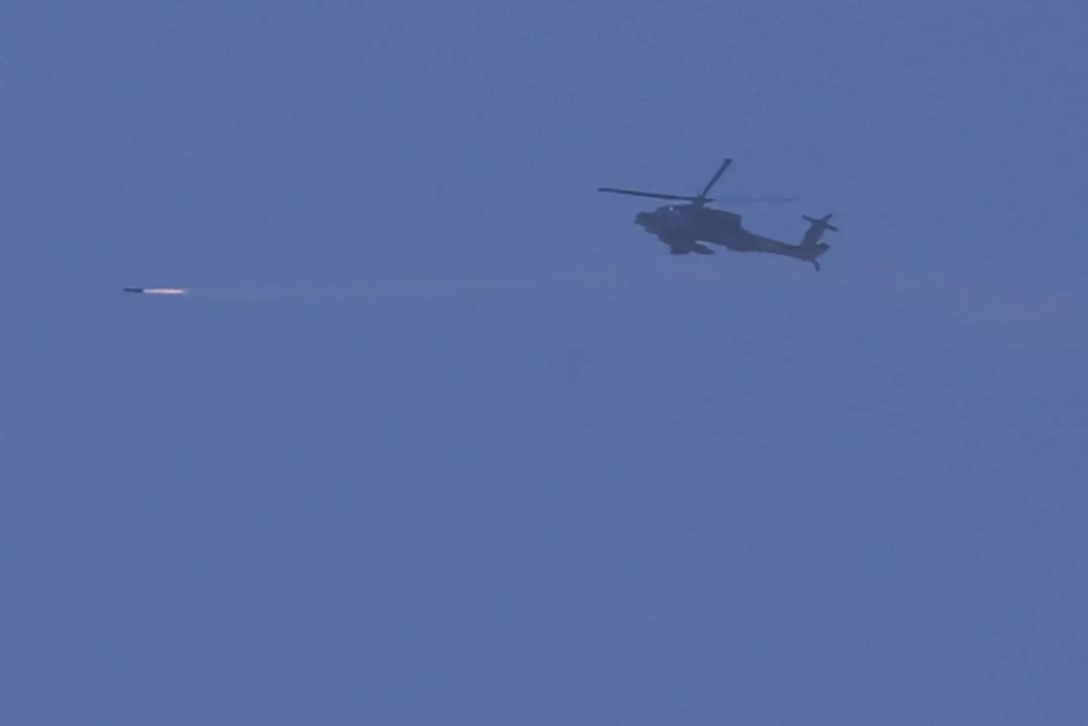 מסוקי קרב ומטוסים הוזנקו לאזור במהלך חילופי האש