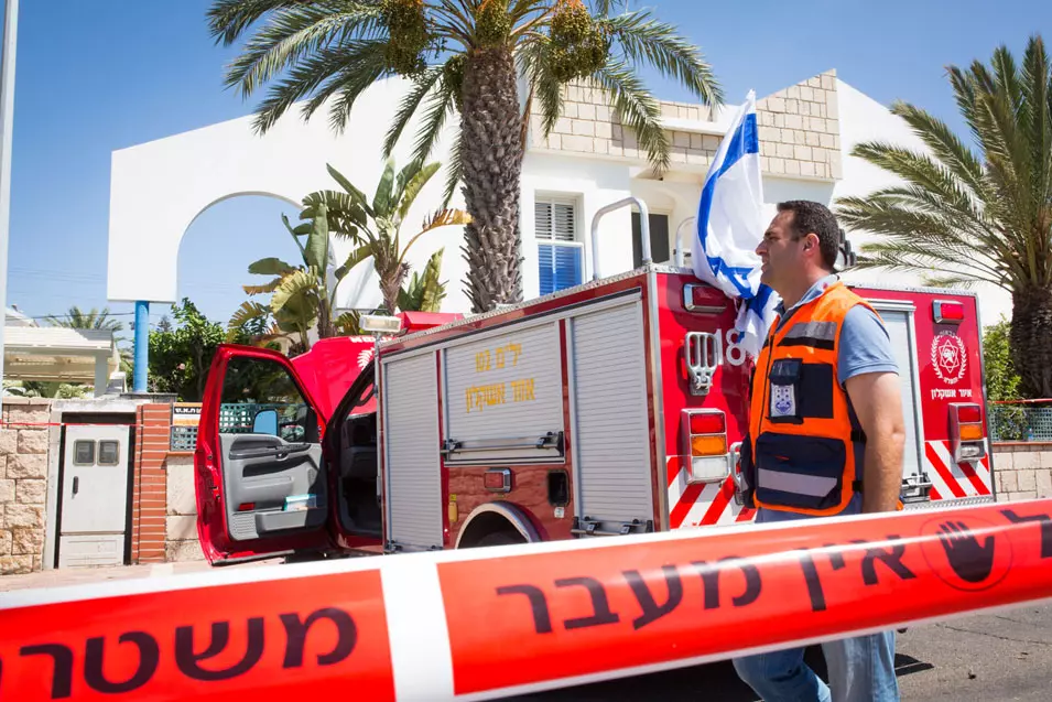 נפילת רקטה בחצר בית באשקלון, היום