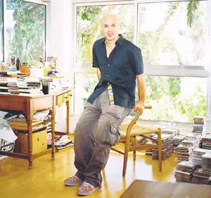 דגש על סניקרס. גל אוחובסקי