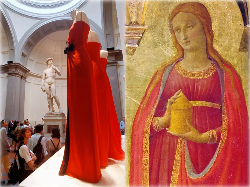מימין: מריה מגדלנה בציור של פרה אנג'ליקו מהמאה ה-15; משמאל: השמלות של ולנטינו מוצגות בפירנצה לצד "דוד" של מיכלאנג'לו