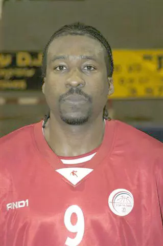 לפחות הוא הבריק בבכורה. ג'רון רוברטס