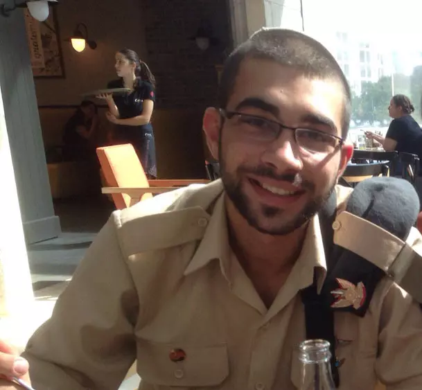 סמ"ר אלמוג שילוני שנרצח בפיגוע בתל אביב