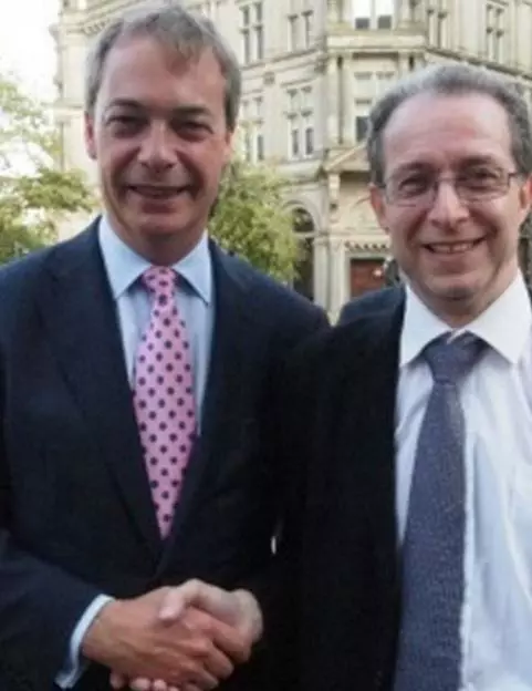 זייד, מימין, עם יו"ר מפלגת UKIP נייג'ל פראג'
