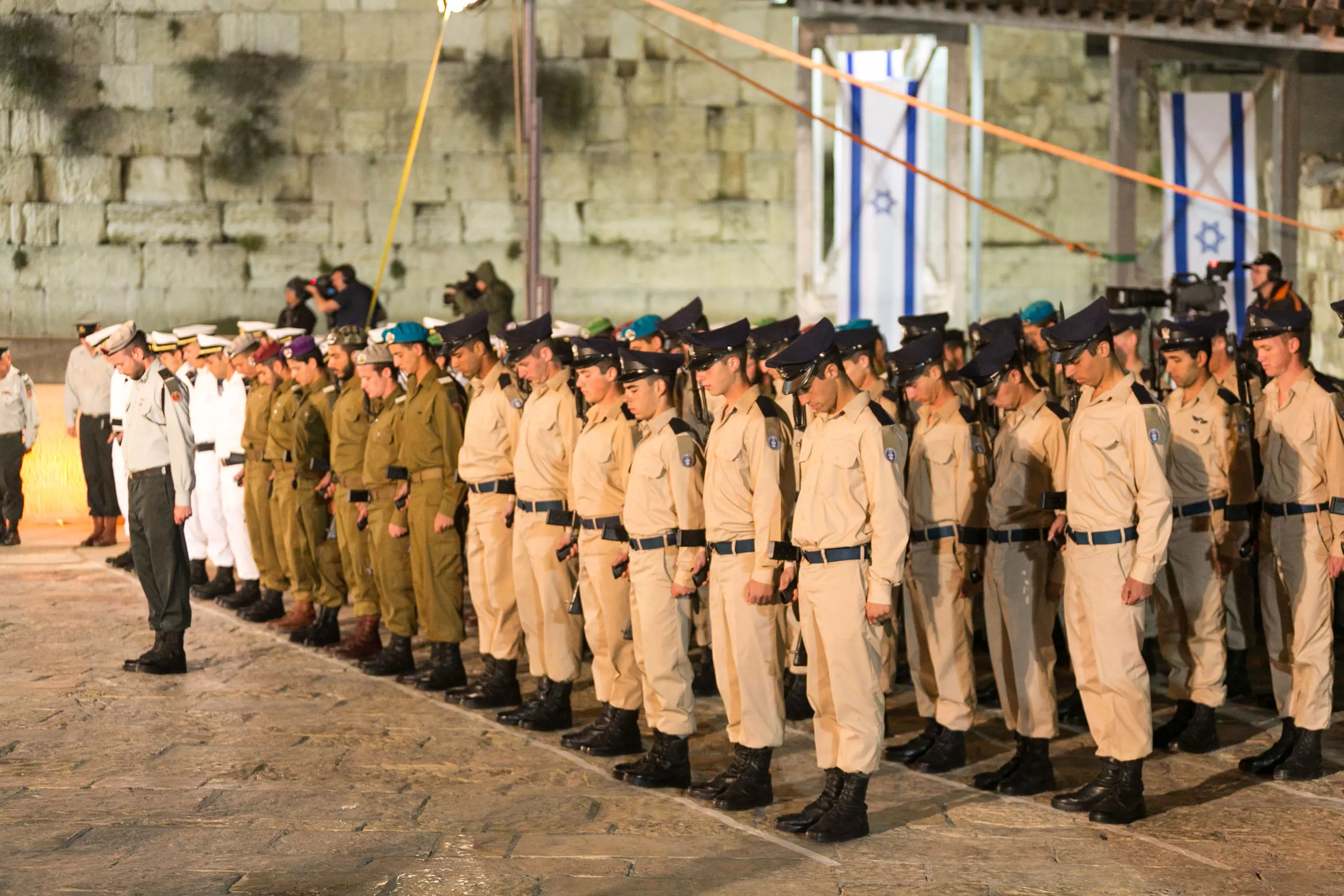 טקס יום הזיכרון בכותל