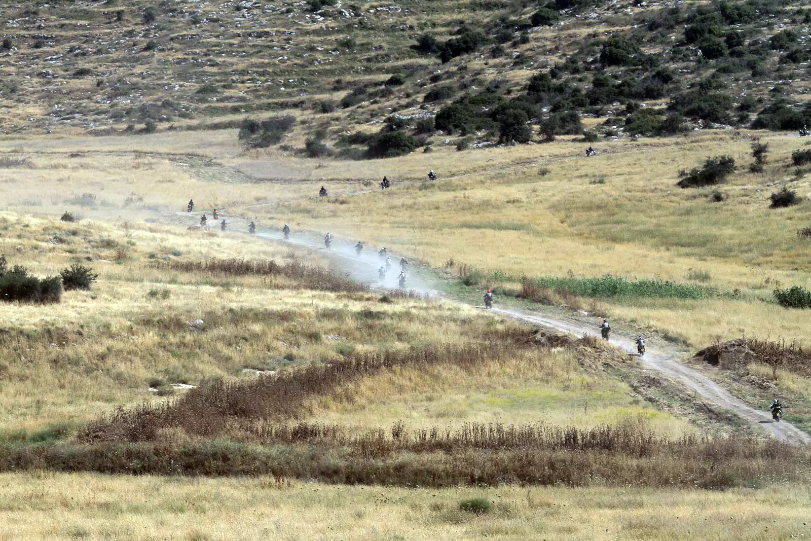 טיול שנתי רוכבי ב.מ.וו על אופנועים