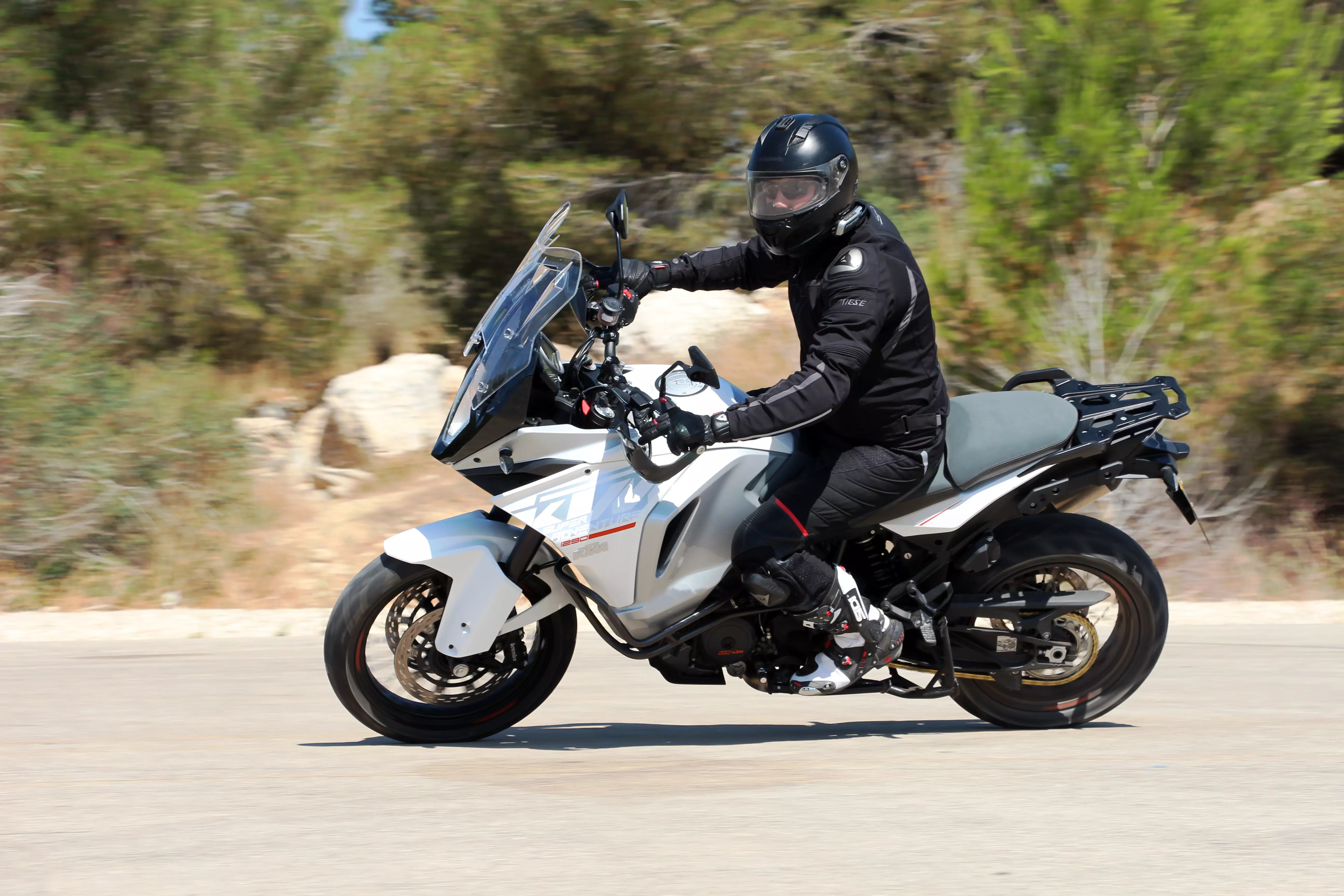 מבחן אופנוע KTM 1290 סופר אדוונצ'ר. יוני 2015