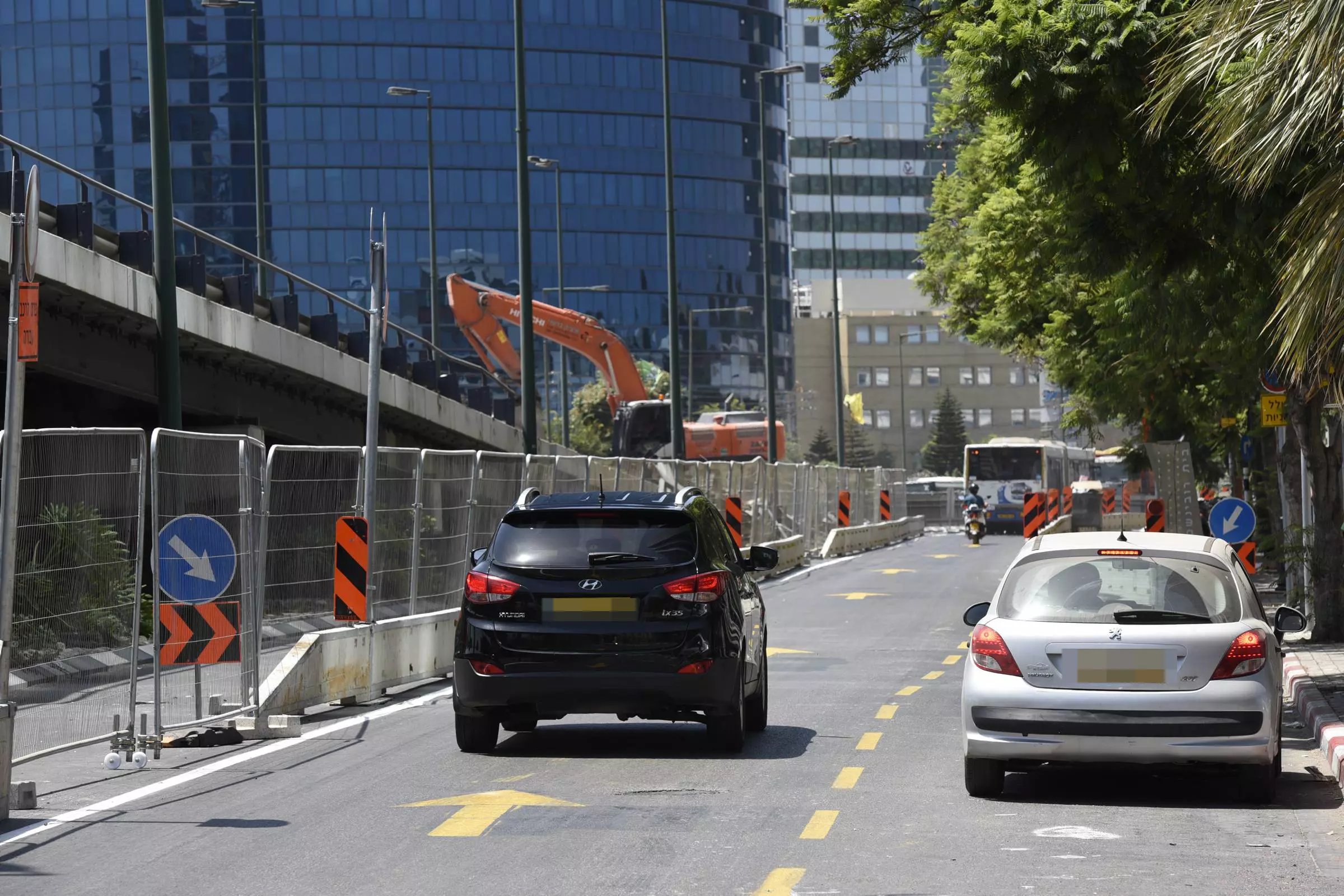 רכבים פרטיים נוסעים בנתיבי תחבורה ציבורית,אוגוסט 2015