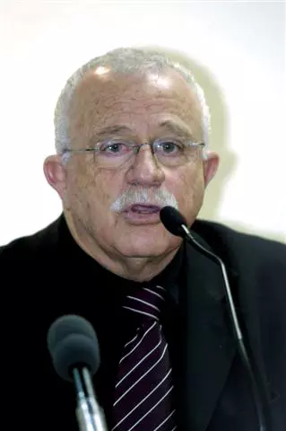 קיבל אותה בהפוכה. איצ'ה