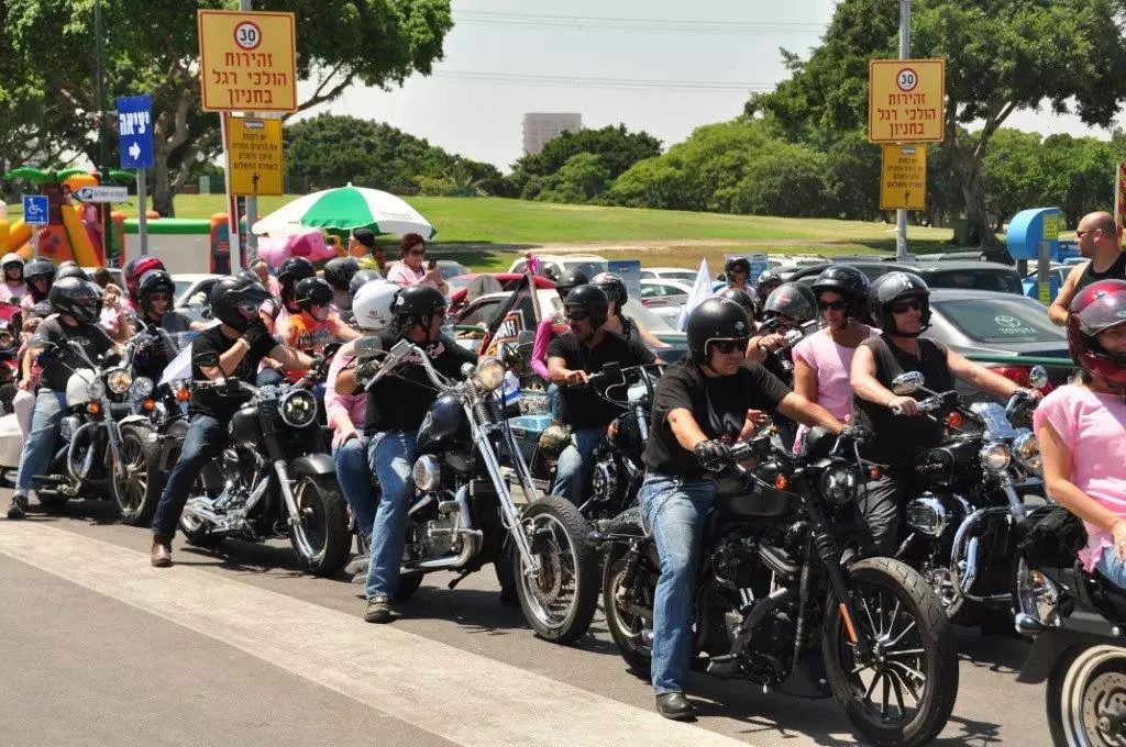 מועדון הארלי דיווידסון ועמותת גמאני מעלים מודעות נגד סרטן השד