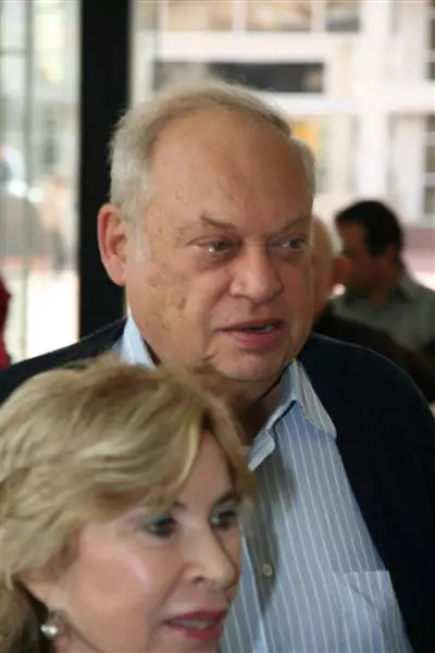 מעלה זכרונות. זכרוני