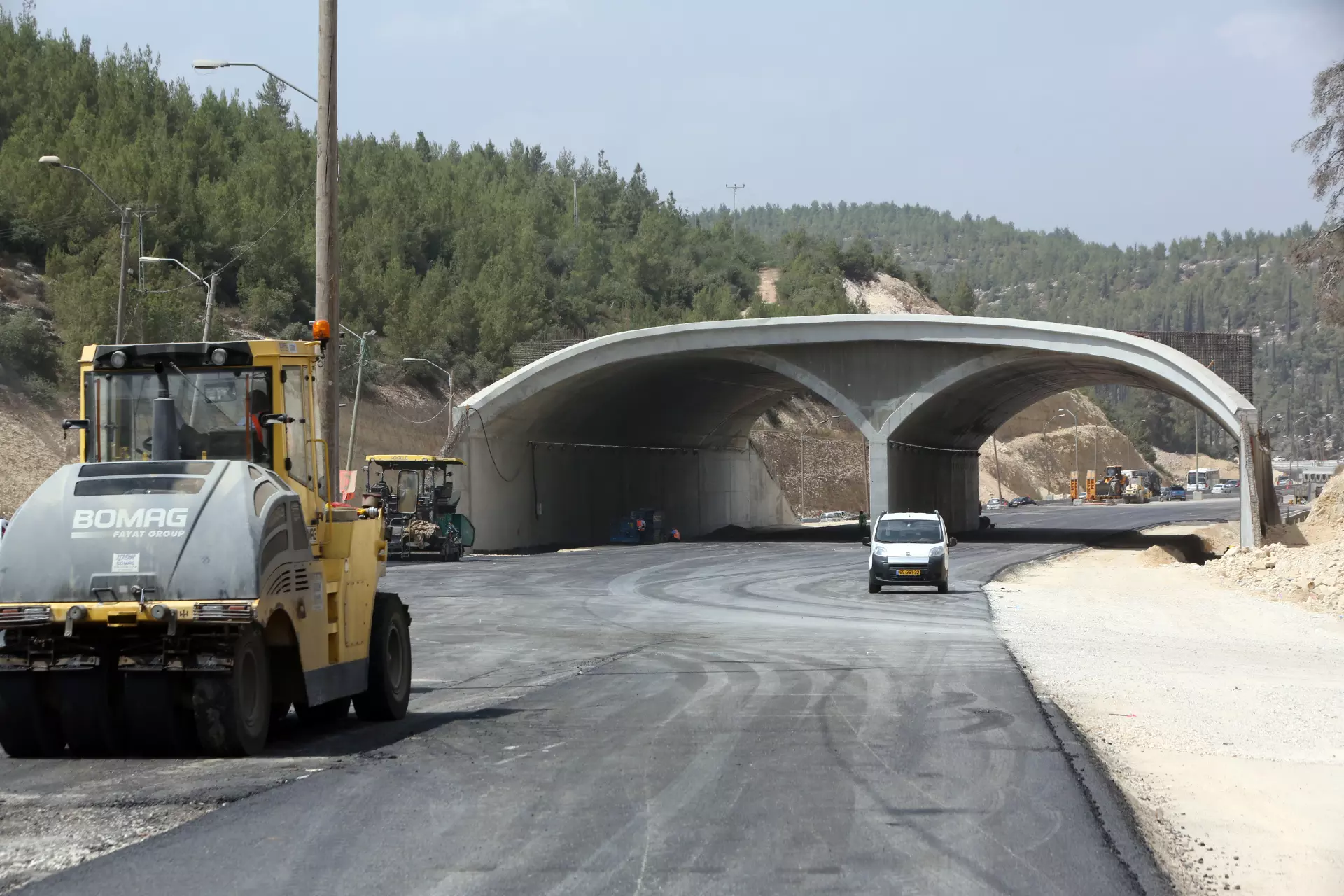 גשר אקולוגי כביש 1 ירושלים תל אביב