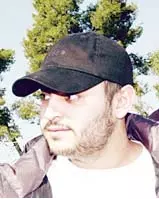 יוני אלזם. הורעל למוות מבלי שידע על כך