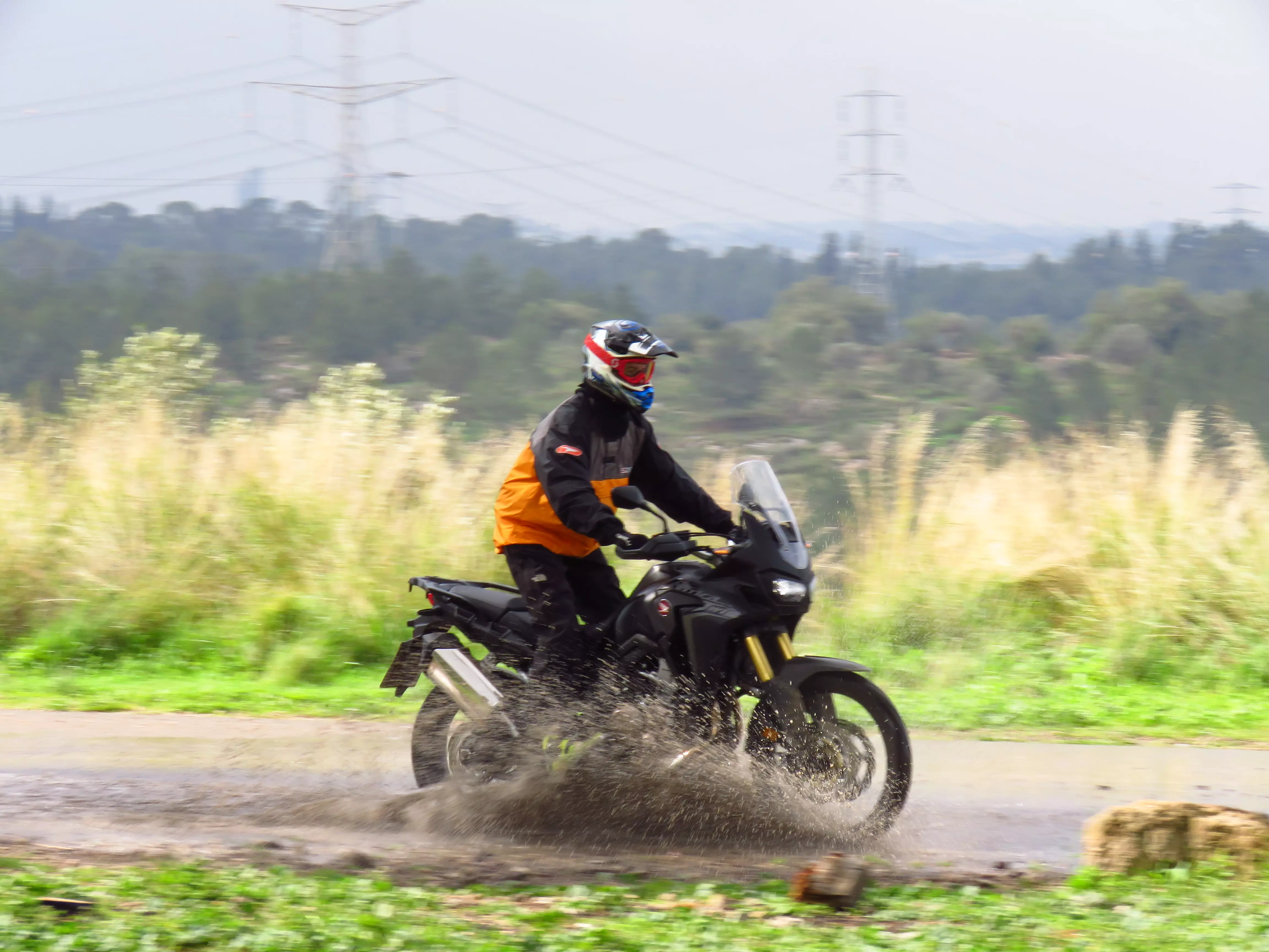 מבחן אופנוע הונדה אפריקה טווין CRF1000L