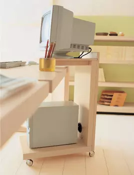 שולחן עבודה לילדים מחשב