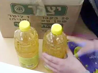 כמויות של מוצרי צריכה בסיסיים נגנבו הלילה