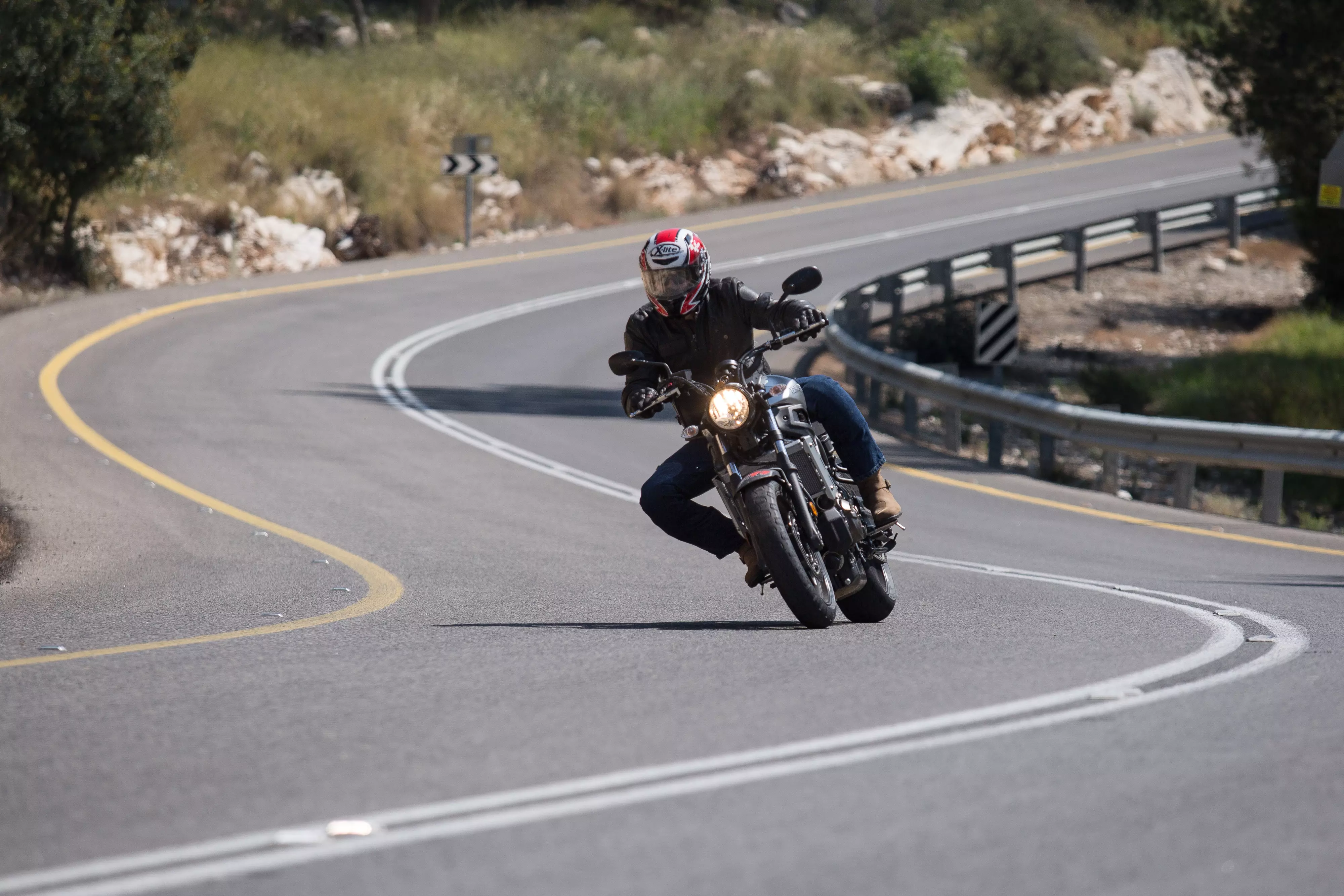 מבחן אופנוע ימאהה XSR700. מרץ 2016