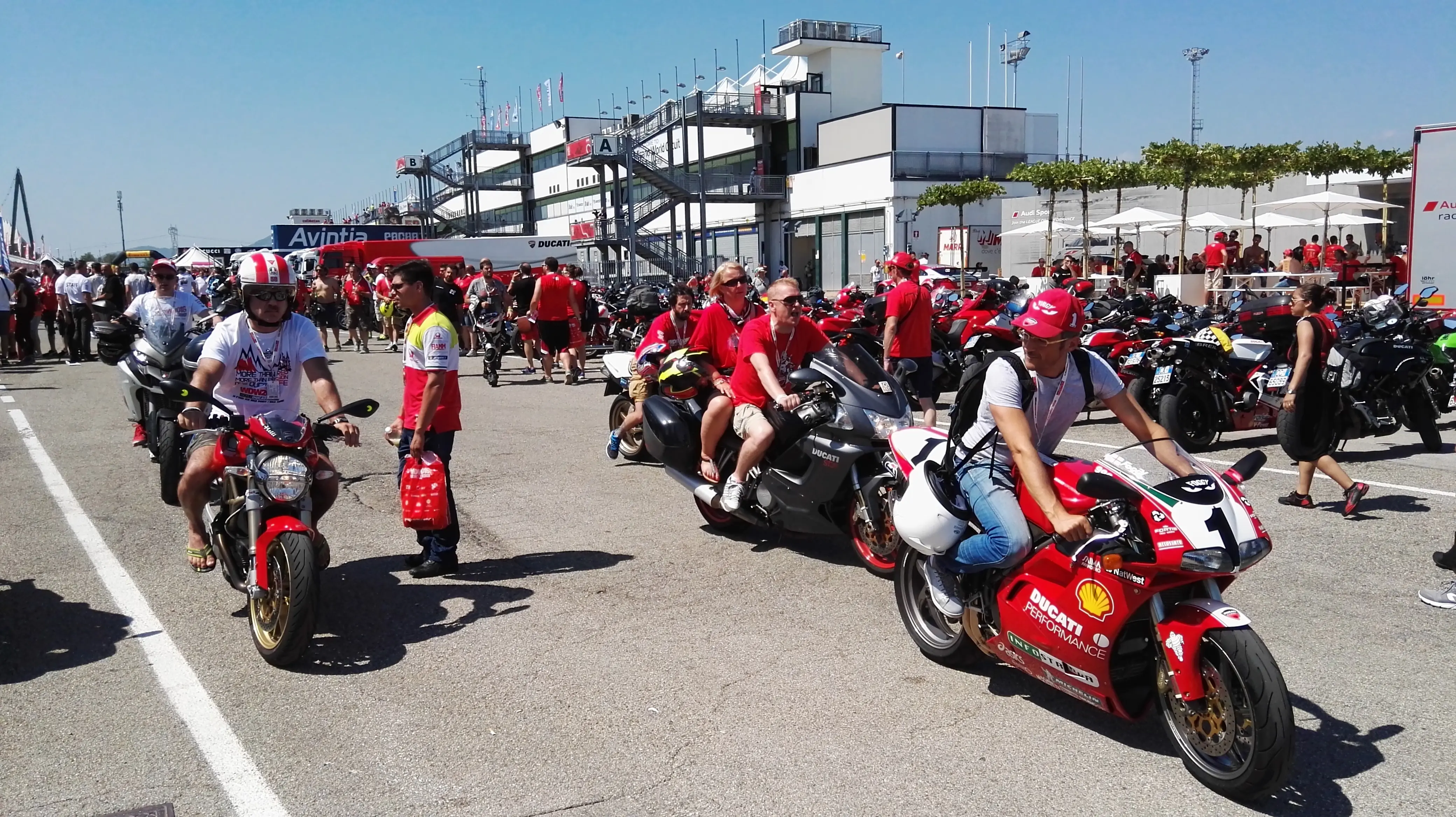 אירוע World Ducati Week חגיגות 90 שנה לדוקאטי מסלול מיזאנו