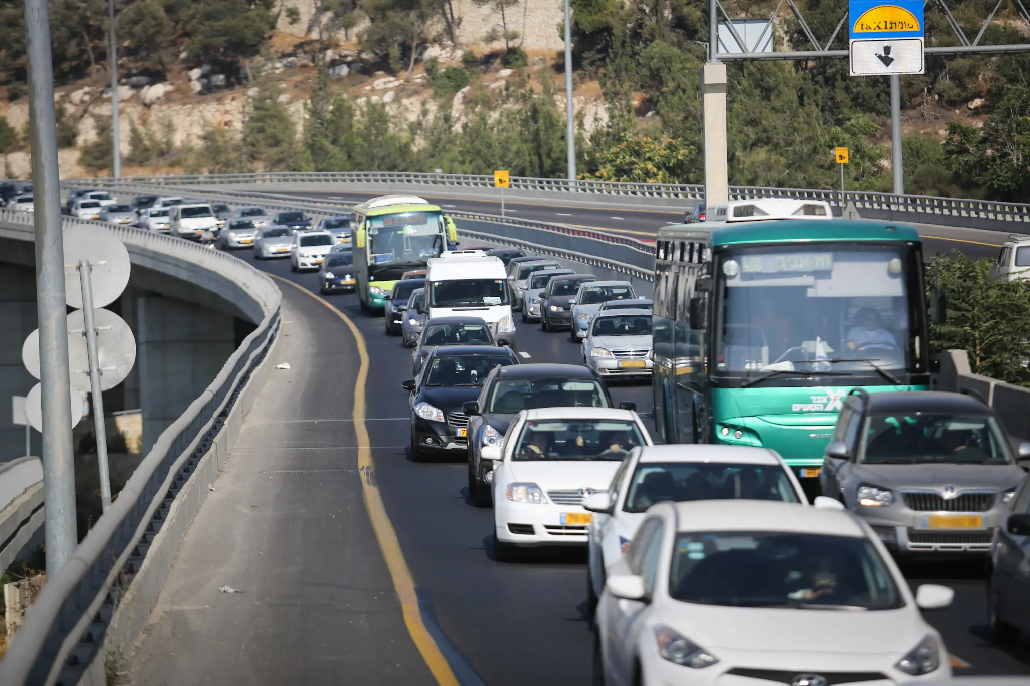 פקקים ליד הר המנוחות, ירושלים. 8 באוגוסט 2016