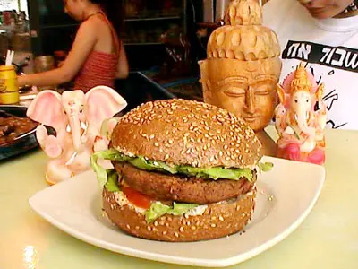 ההמבורגר הטבעוני של 'בודהא בורגרס'. בקרוב הפתיחה בנחלת בנימין