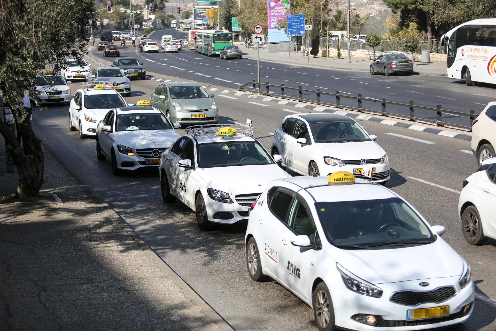 מחאת נהגי המוניות בירושלים בעקבות החלטת שר האוצר משה כחלון להפחית את תעריפי הנסיעה ב-12%, 14 בנובמבר 2016