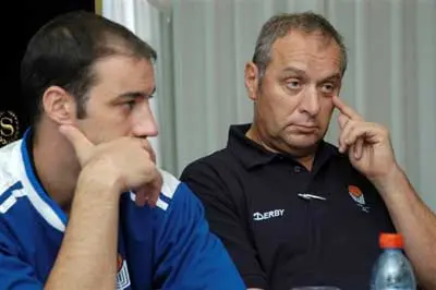 הראשון שיגיע לנהריה. שרף עם טפירו