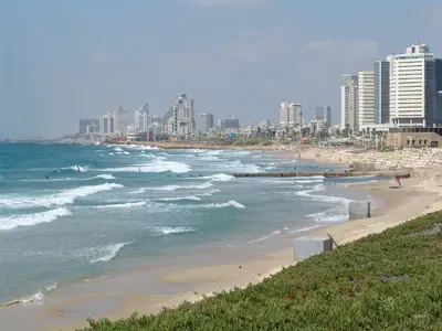 מזח מסוג אחר. חוף תל אביב