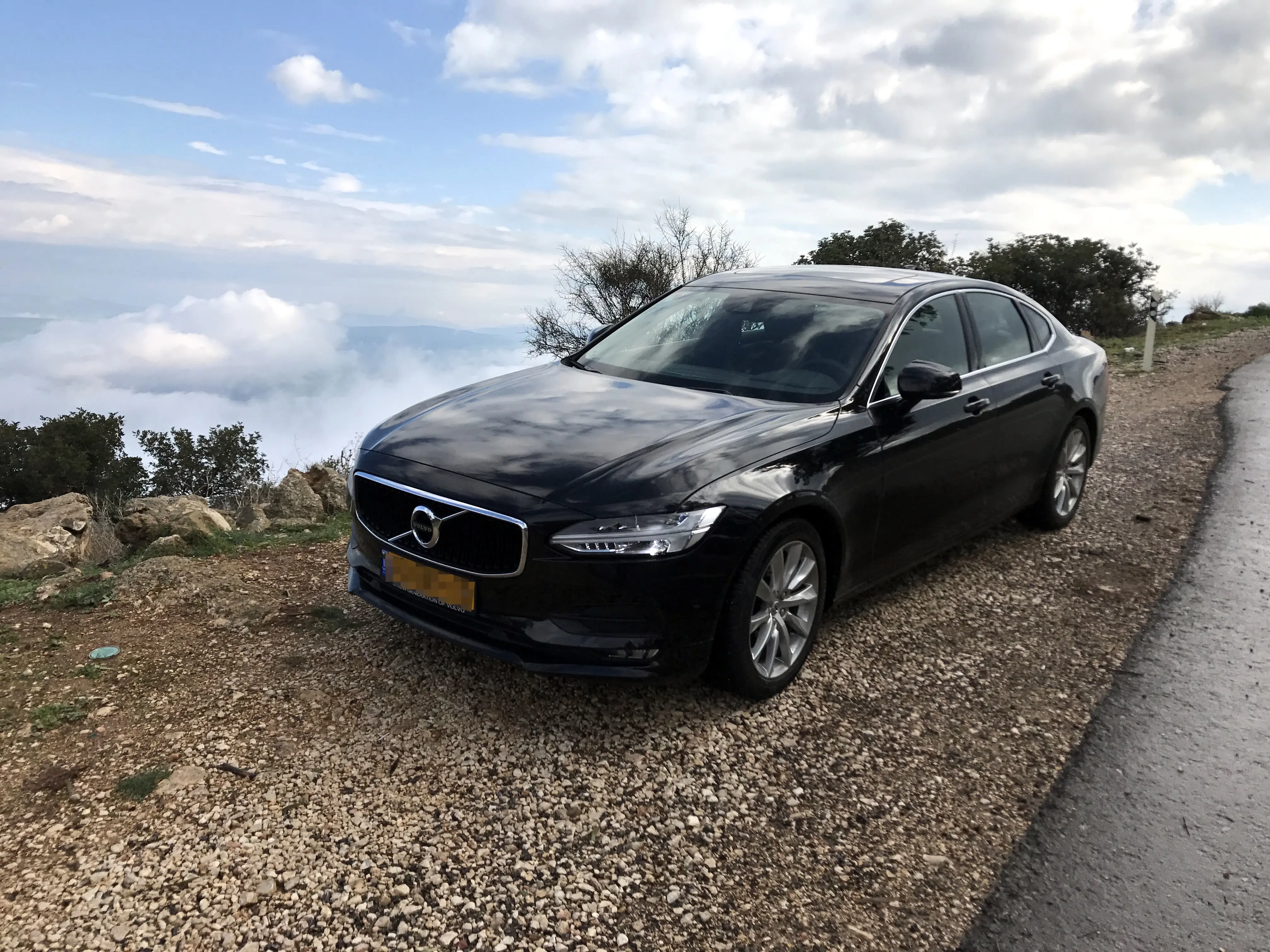 וולוו S90  מבחן דרך