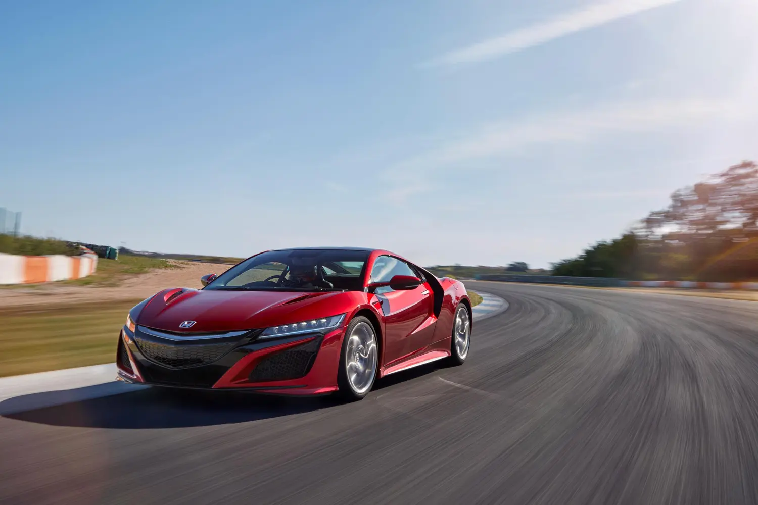 הונדה NSX עם תואר המנוע החדש של השנה זכייה ראשונה של יצרנית יפנית מאז 2004