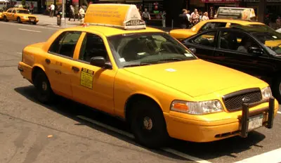 מונית שמופיעה בוואלה! סלבס היא מונית צהובה
