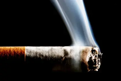 לפי הדיווחים נהג ארדי ריזאל לעשן 40 סיגריות ביום