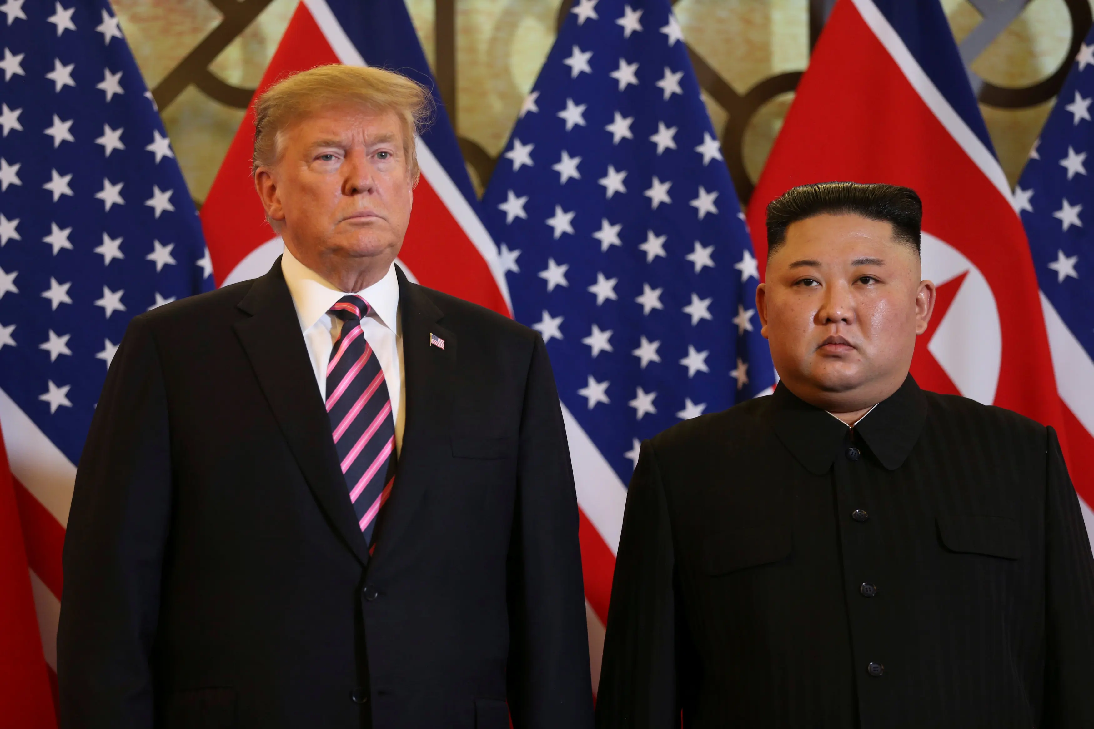 נשיא ארה"ב טראמפ וקים ג'ון און בהאנוי, ויאטנים 27 בפברואר 2019