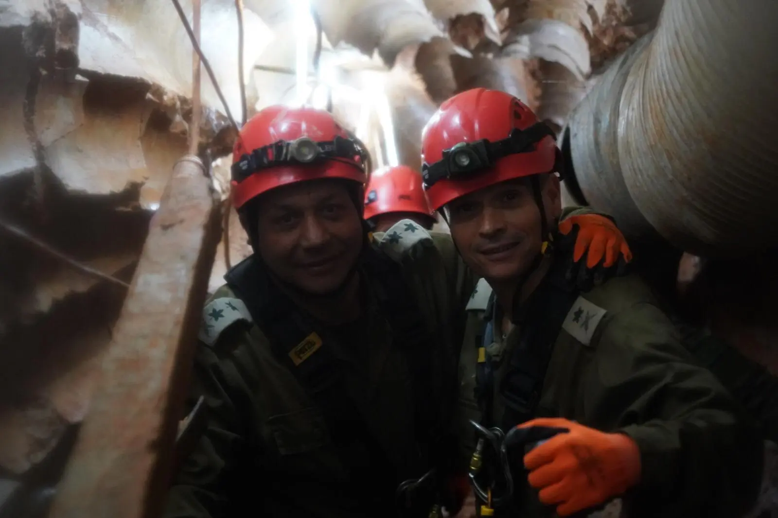 איזנקוט וסטריק במנהרת חיזבאללה