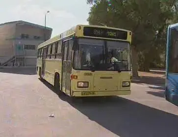 הפנסים יהבהבו באופן אוטומטי בכל פעם שדלתות הרכב יפתחו