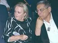 זאבי עם אשתו, יעל 2001