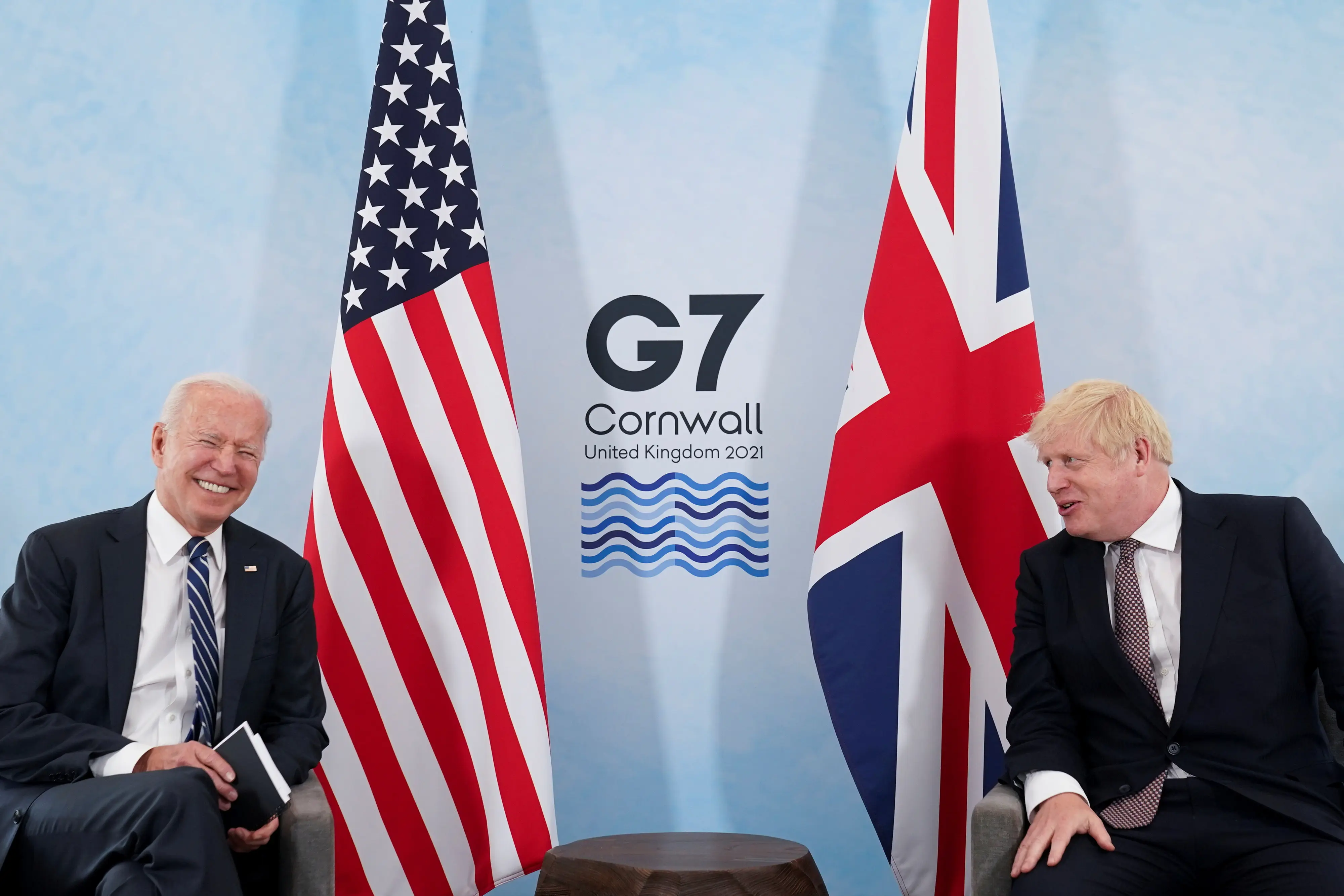 נשיא ארה"ב ג'ו ביידן וראש ממשלת בריטניה בוריס ג'ונסון בפגישתם לקראת ועידת ה-G7, 10.6.21