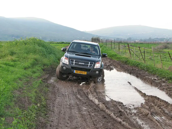 מבחן איסוזו D-MAX