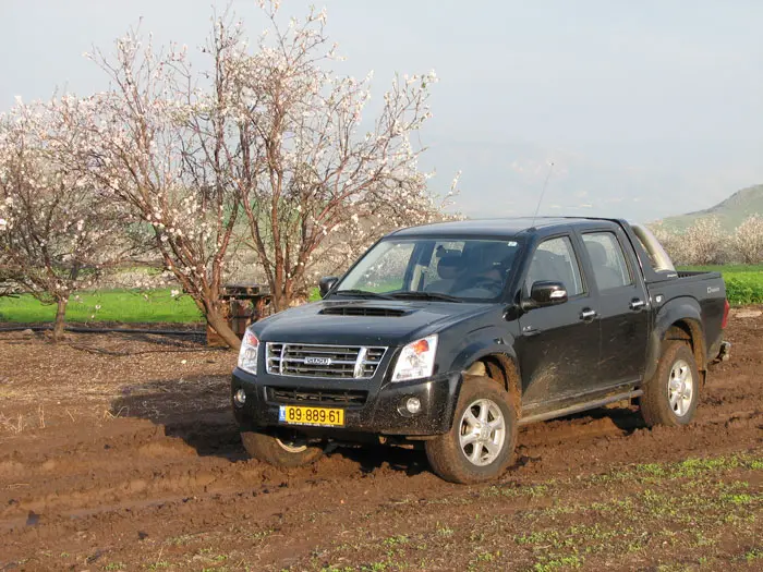 מבחן איסוזו D-MAX