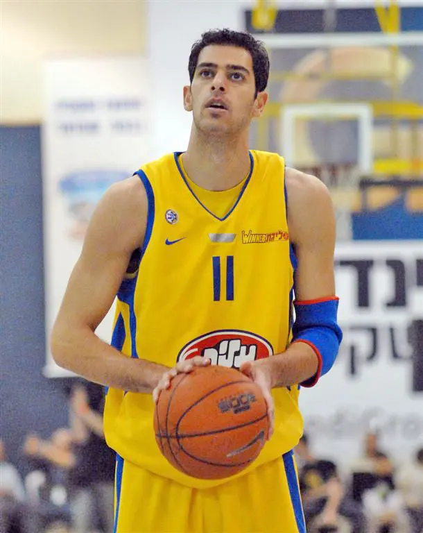 קבוצה חדשה, עתיד חדש. ששון