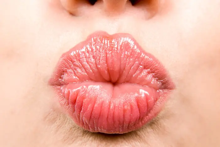 נא להכין שפתיים ל-12 בלילה. צילום: אילוסטרציה
