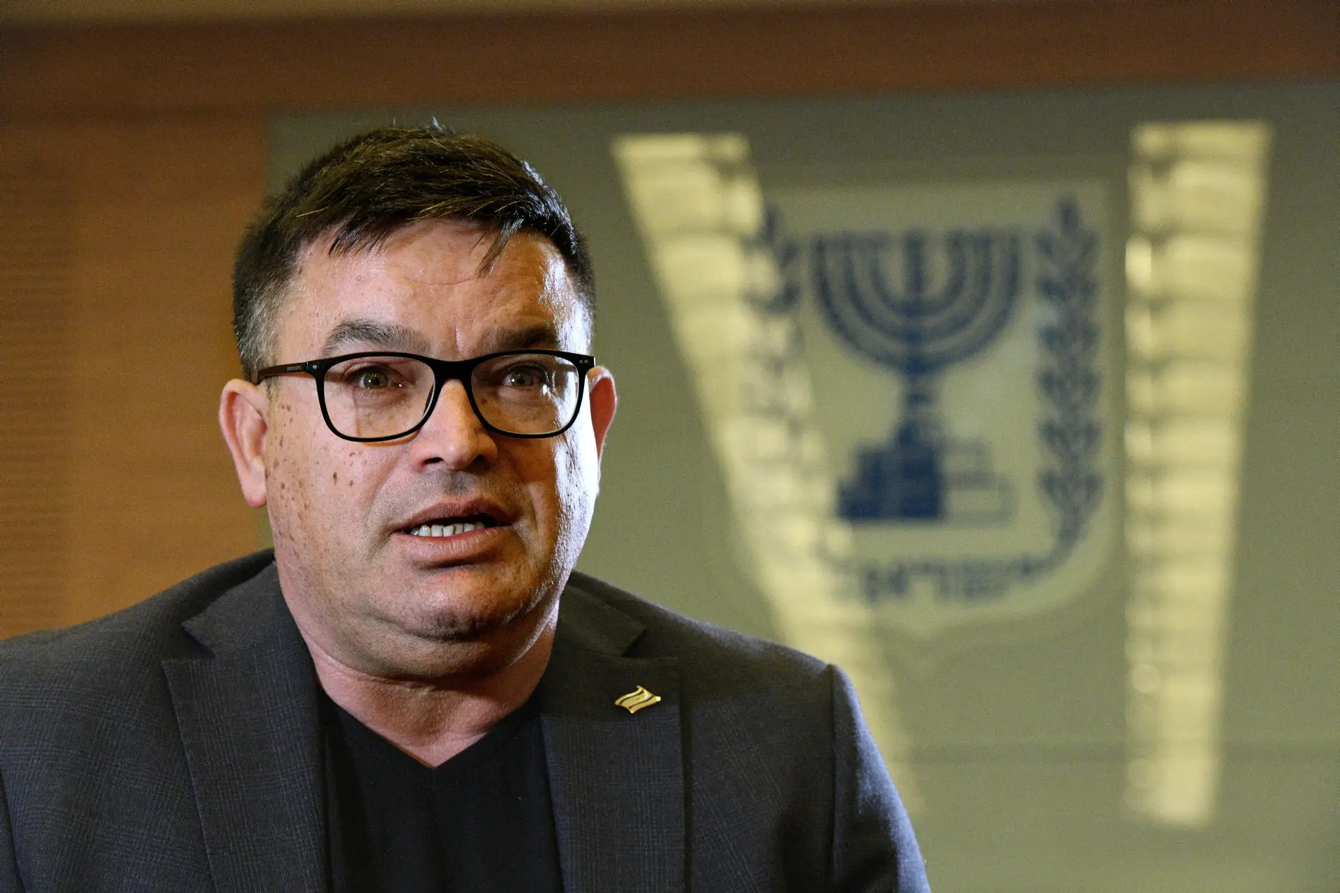 "דמי החסות פוגעים בדבר היסודי והוא תחושת הביטחון". ח"כ מיכאל ביטון