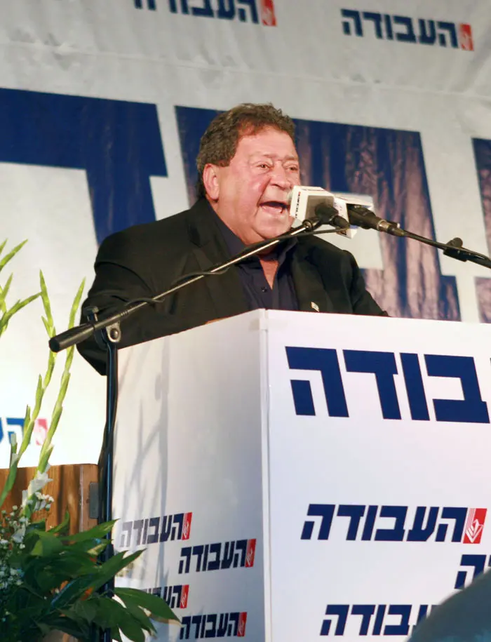 פואד. "באותם ימים האסטרטגיה היתה להתמקד במלחמה בטרור בשטחים"