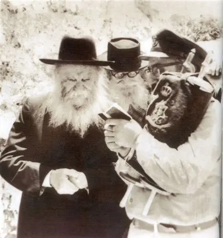 הרב שלמה גורן, הרב צבי יהודה קוק והרב הנזיר בכותל המשוחרר